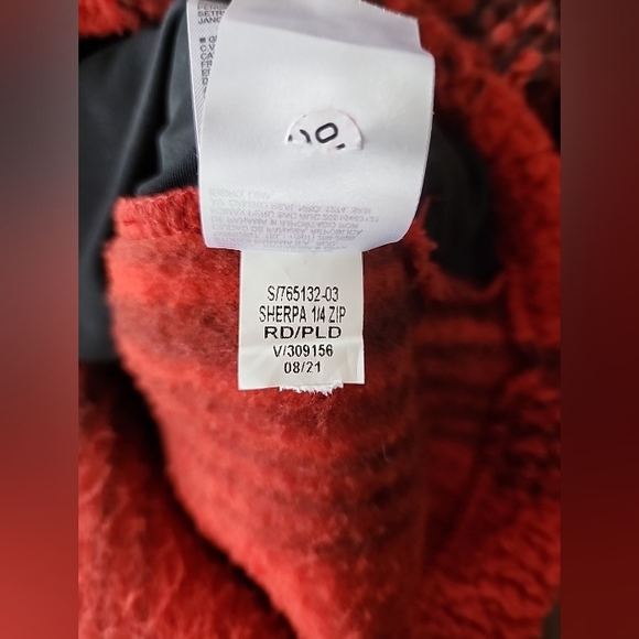 Old Navy, NWOT, Size Sm, Sherpa 1/4 Zip Pullover, Red & Black Plaid - Picture 6 of 10